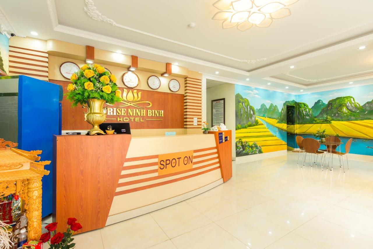 Spot On 861 Sunrise Hotel 닌빈 외부 사진
